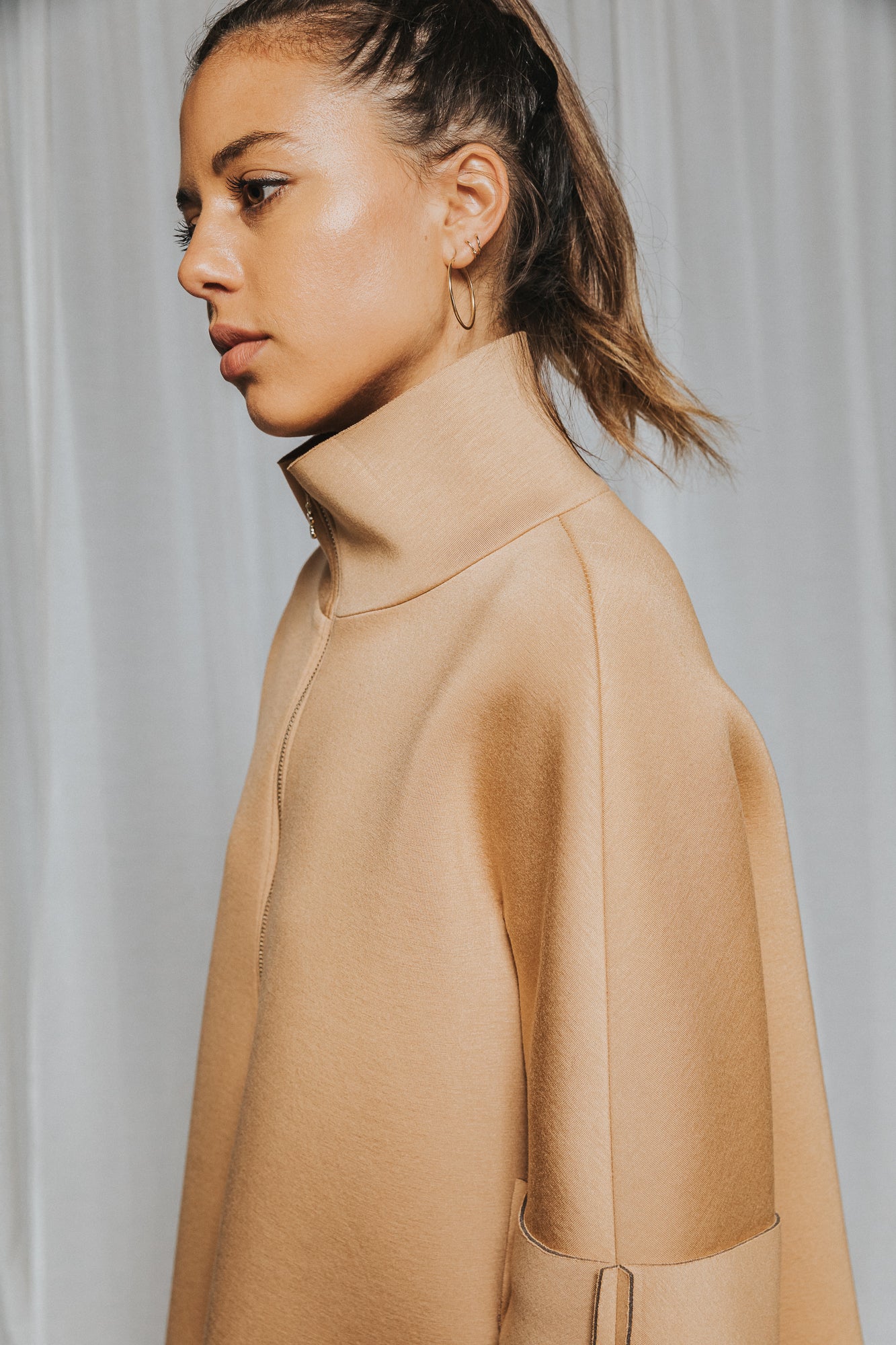 Neoprenjacke-Neopren-Naturfaser-Viskose-Jacke-Blazer-C5-Rinascimento-Salzburg-Oesterreich.jpg